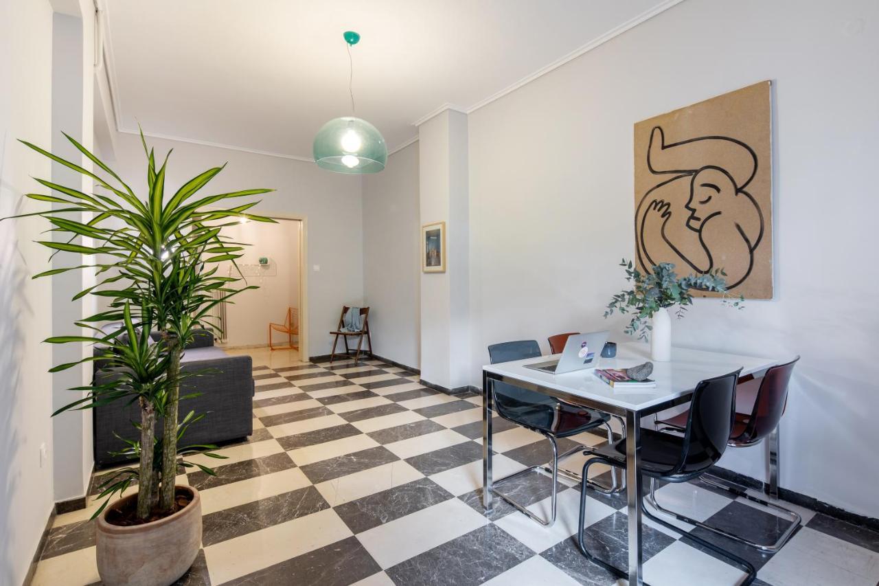 Spacious Central Apt Downtown 아테네 외부 사진
